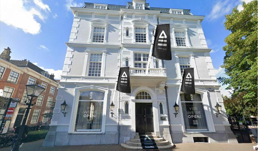 Adam & Eve Paleisstraat Hotel